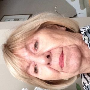 Meet your Posher, Lorraine